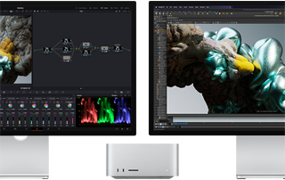 จอภาพ Studio Display และ Studio Display XDR โดยวางอยู่ด้านข้างของ Mac Studio แต่ละข้าง, แสดงพื้นที่ทำงานของศิลปิน พร้อมซอฟต์แวร์และเครื่องมือสร้างโมเดล 3D