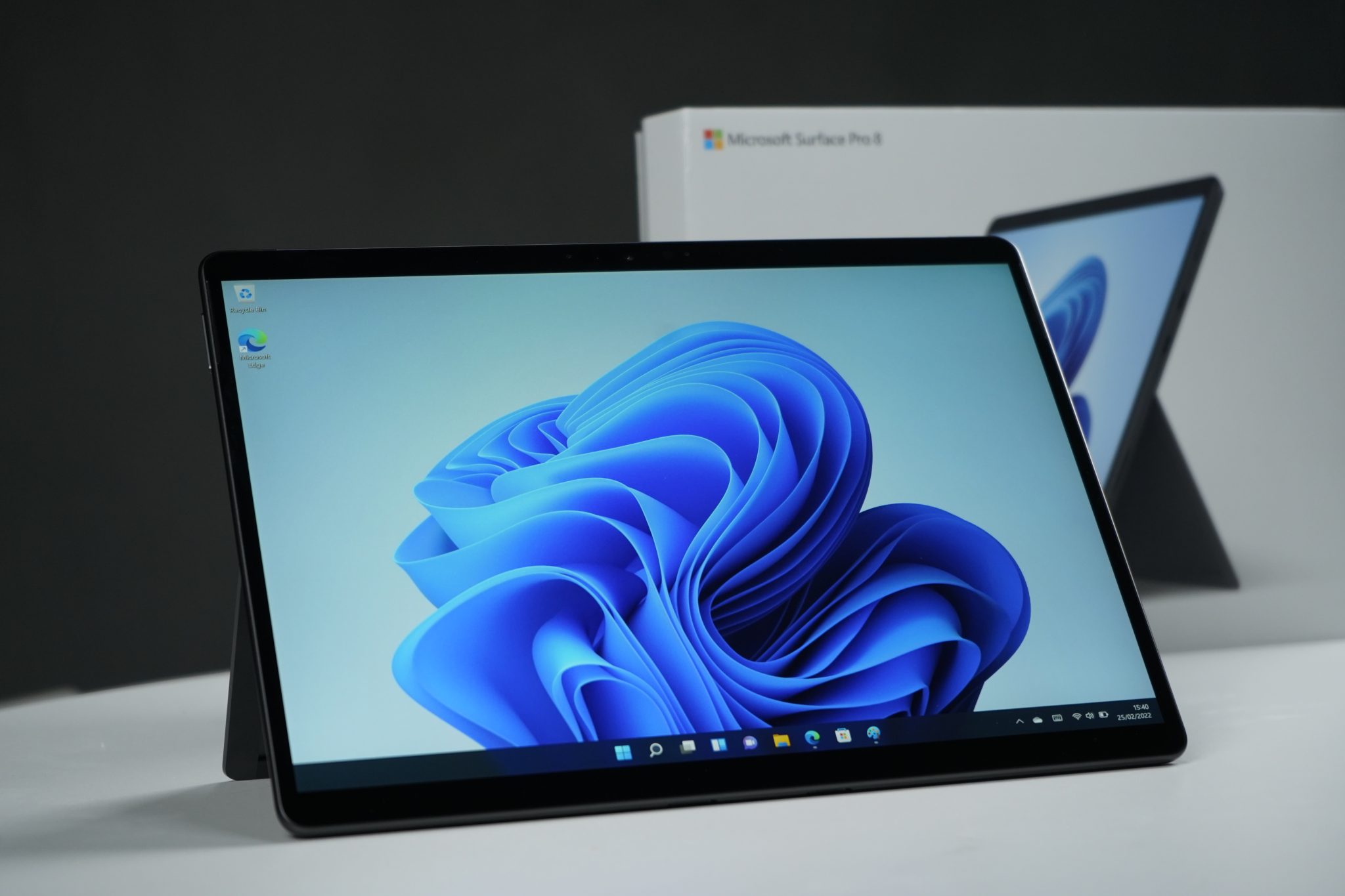 Microsoft Surface Pro 8 Review ทำงานอย่างโปร ด้วยประสิทธิภาพระดับโปร