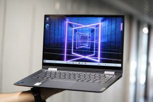 มี Intel EVO เครื่องเดียวทำได้ทุกอย่าง! โน๊ตบุ๊คบางเบา ที่แรงที่สุด